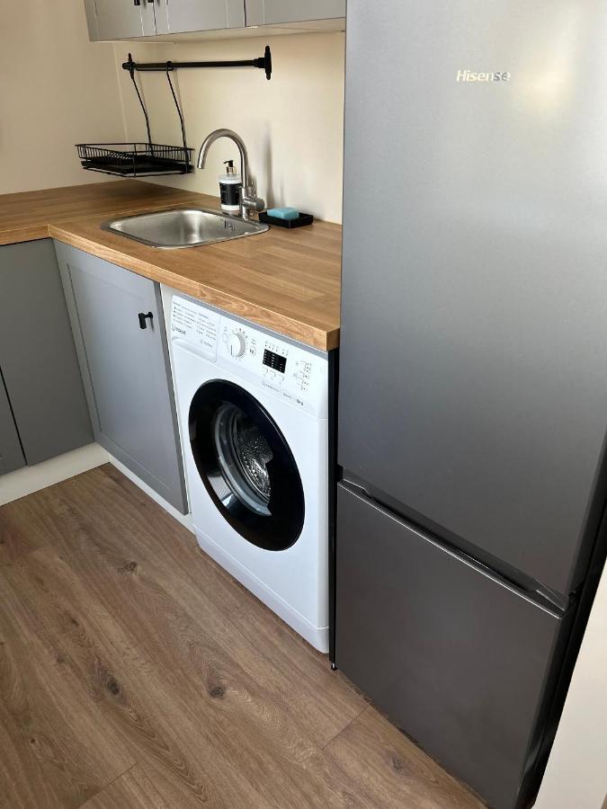 Skandi Appartments In Saldus City Center מראה חיצוני תמונה